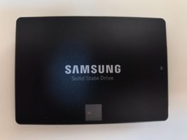Samsung SSD 850 EVO 500 GB – Guter Zustand (84 %)